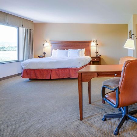 Hampton Inn & Suites Пайндейл Экстерьер фото