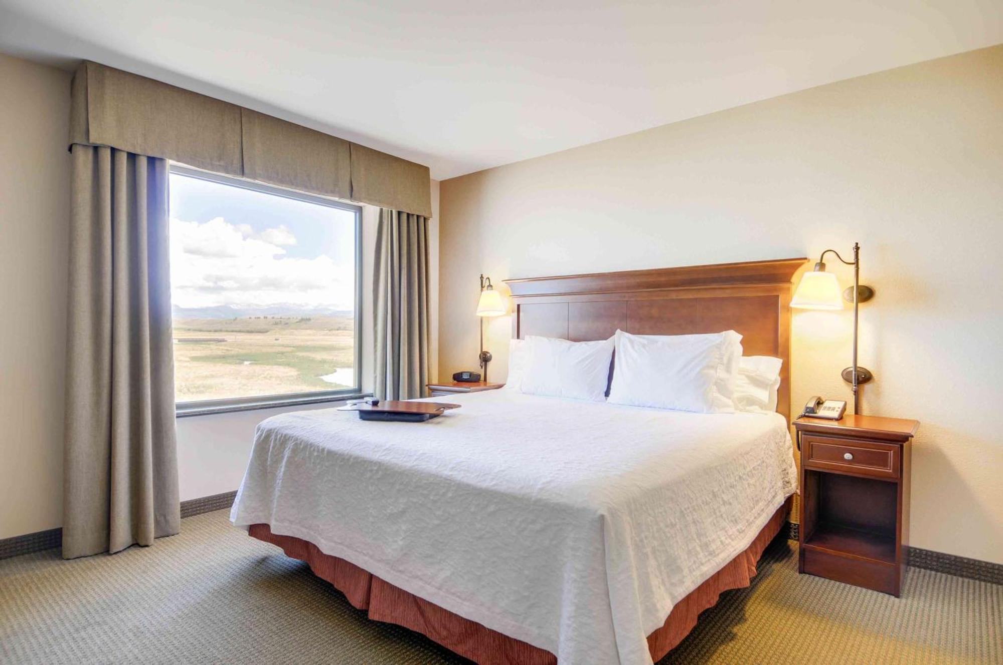 Hampton Inn & Suites Пайндейл Экстерьер фото